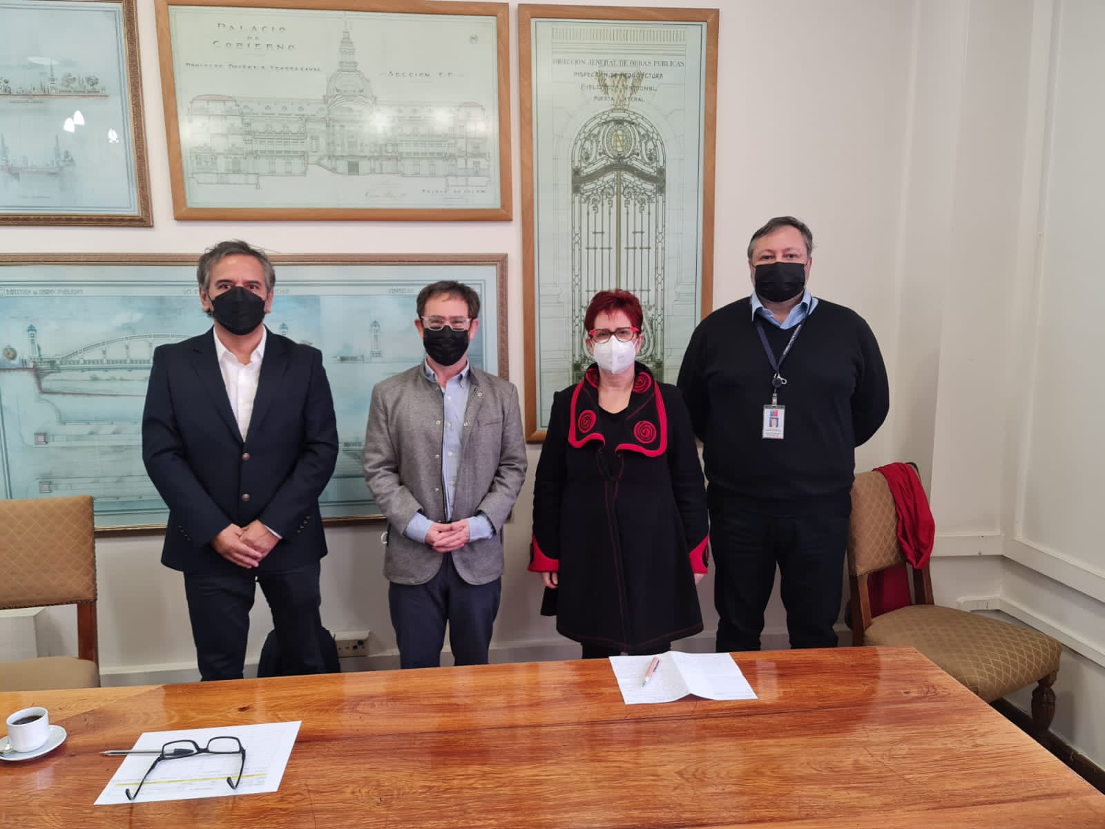 8ba123e8-e78d-46ca-8e81-965348a4281a-1